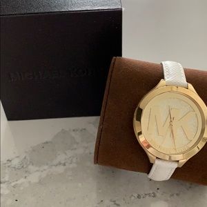 Michael kors white and gold watch